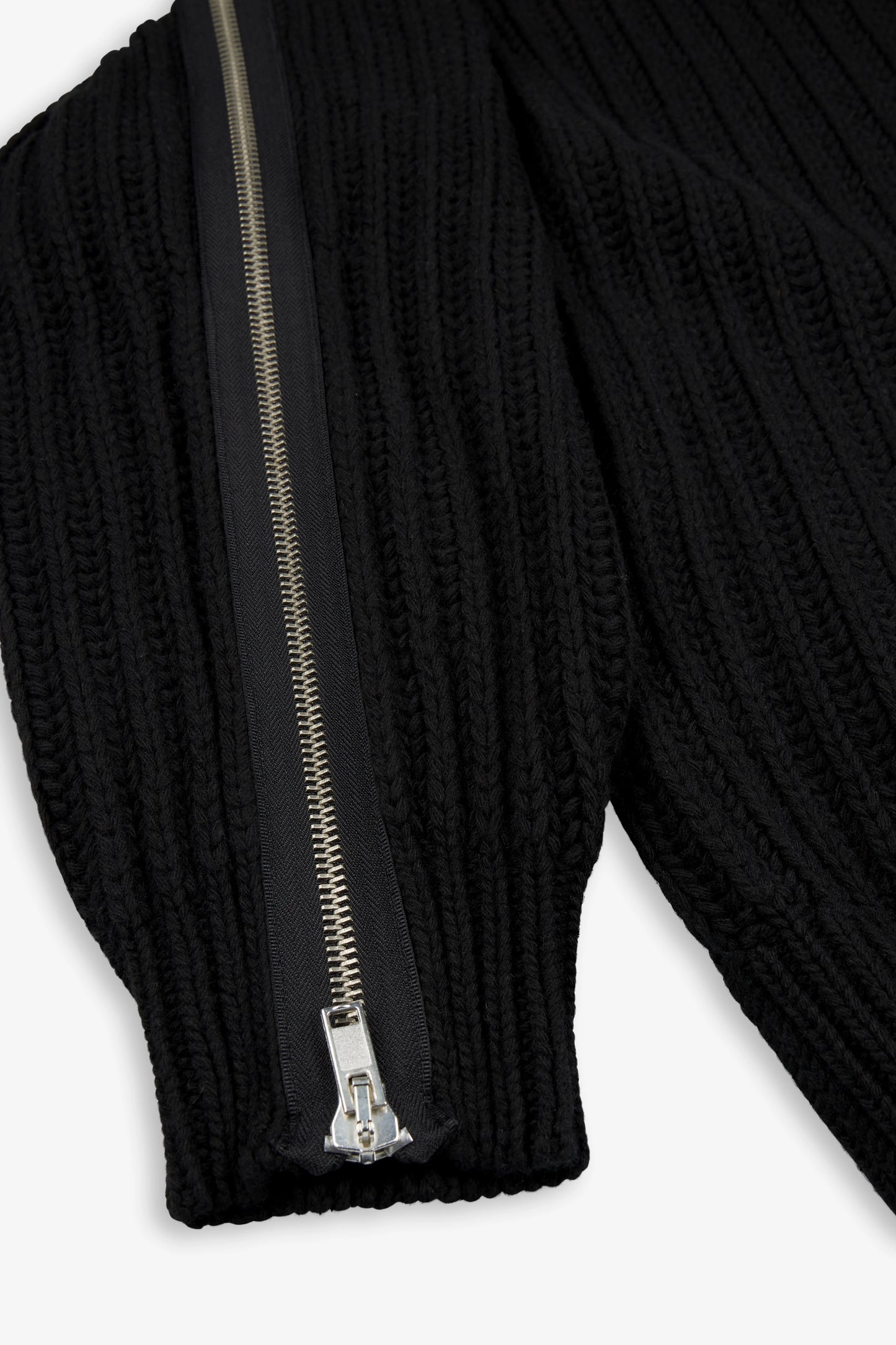 Heavy Zipper Sweater